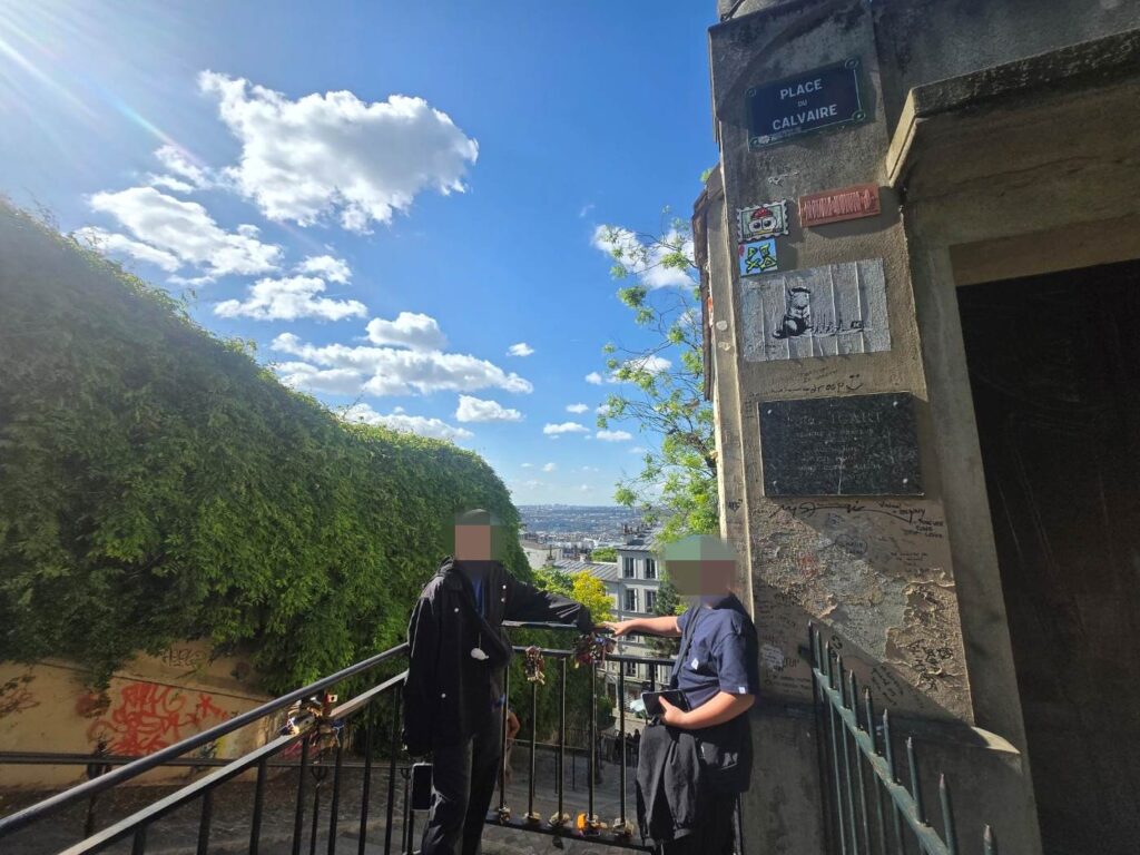프랑스 파리 몽마르트 Place du Calvaire 초등아들 서유럽 가족여행